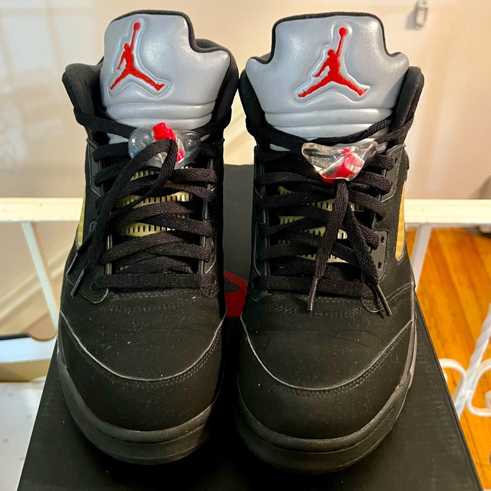 Jordan 5 Retro Black Metallic
